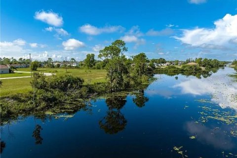 Terrain à vendre à Cape Coral, Floride № 2233234 - photo 6