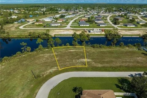 Terrain à vendre à Cape Coral, Floride № 2233234 - photo 2