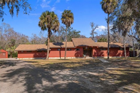 Commercial property in Port Richey, Florida 248.42 sq.m. № 2109055 - photo 8