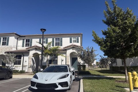 Touwnhouse à Miami, Floride 3 chambres, 123.37 m2 № 2032841