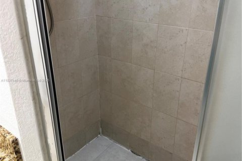 Copropriété à louer à Hollywood, Floride: 3 chambres, 137.5 m2 № 1822137 - photo 16