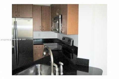 Copropriété à louer à Hollywood, Floride: 3 chambres, 137.5 m2 № 1822137 - photo 4