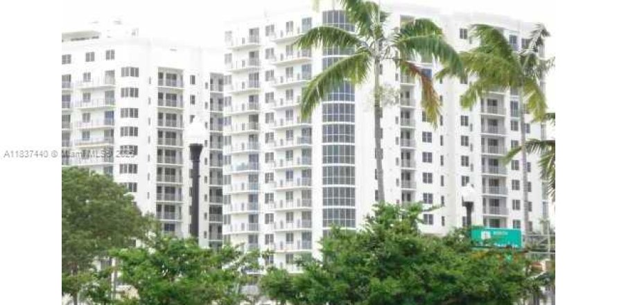 Condo à Hollywood, Floride, 3 chambres № 1822137