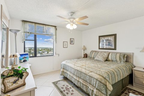 Condominio en alquiler en Clearwater, Florida, 2 dormitorios, 106.84 m2 № 1609463 - foto 15
