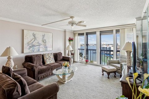 Condominio en alquiler en Clearwater, Florida, 2 dormitorios, 106.84 m2 № 1609463 - foto 7