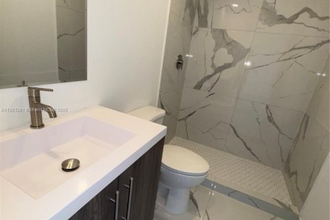 Townhouse in Homestead, Florida 4 bedrooms, 129.88 sq.m. № 2039674 - photo 6
