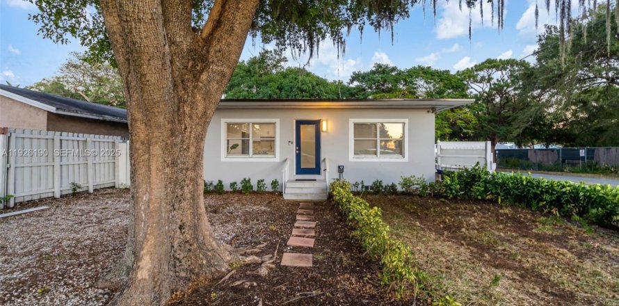Villa ou maison à Fort Lauderdale, Floride 3 chambres, 116.87 m2 № 2273906