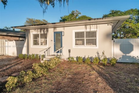Villa ou maison à vendre à Fort Lauderdale, Floride: 3 chambres, 116.87 m2 № 2273906 - photo 3