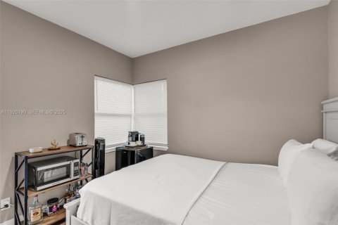 Villa ou maison à vendre à Fort Lauderdale, Floride: 3 chambres, 116.87 m2 № 2273906 - photo 19