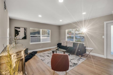 Villa ou maison à vendre à Fort Lauderdale, Floride: 3 chambres, 116.87 m2 № 2273906 - photo 7
