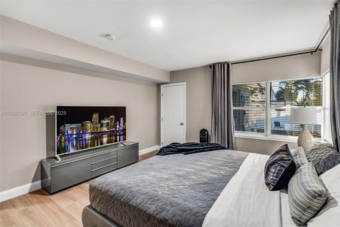 Villa ou maison à vendre à Fort Lauderdale, Floride: 3 chambres, 116.87 m2 № 2273906 - photo 11