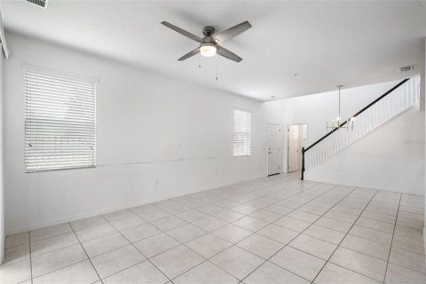 Townhouse in Orlando, Florida 4 bedrooms, 156.26 sq.m. № 1822915 - photo 5