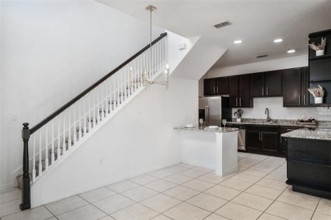Townhouse in Orlando, Florida 4 bedrooms, 156.26 sq.m. № 1822915 - photo 8