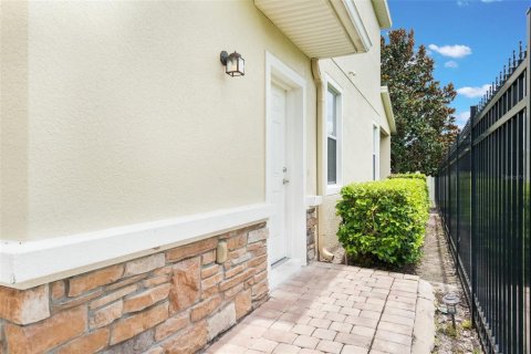 Townhouse in Orlando, Florida 4 bedrooms, 156.26 sq.m. № 1822915 - photo 3