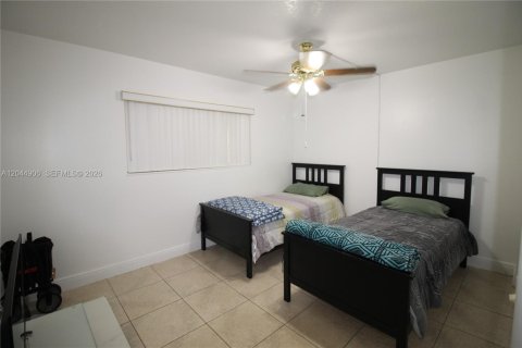 Copropriété à louer à Miami, Floride: 2 chambres, 91.51 m2 № 2283134 - photo 11