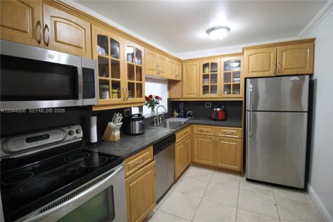 Condo à Miami, Floride, 2 chambres  № 2283134