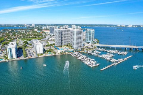 Copropriété à vendre à North Bay Village, Floride: 2 chambres, 93.37 m2 № 1981519 - photo 23