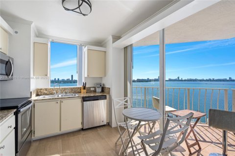 Copropriété à vendre à North Bay Village, Floride: 2 chambres, 93.37 m2 № 1981519 - photo 6