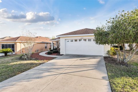 House in Ocala, Florida 2 bedrooms, 139.73 sq.m. № 1720988 - photo 2
