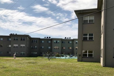 Condo in Port Charlotte, Florida, 1 bedroom  № 1680353 - photo 29