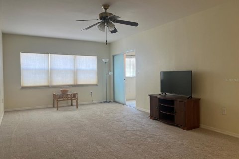 Condo in Port Charlotte, Florida, 1 bedroom  № 1680353 - photo 3