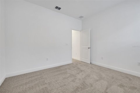 House in Apopka, Florida 4 bedrooms, 212.1 sq.m. № 1528878 - photo 22