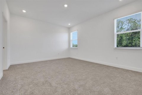 House in Apopka, Florida 4 bedrooms, 212.1 sq.m. № 1528878 - photo 21