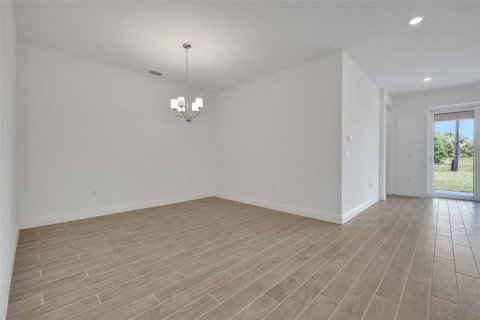 House in Apopka, Florida 4 bedrooms, 212.1 sq.m. № 1528878 - photo 20