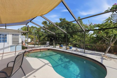 Villa ou maison à vendre à Englewood, Floride: 3 chambres, 147.9 m2 № 2231955 - photo 2