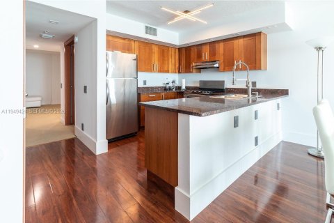 Copropriété à louer à Surfside, Floride: 3 chambres, 148.64 m2 № 2153030 - photo 15