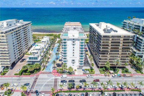 Copropriété à louer à Surfside, Floride: 3 chambres, 148.64 m2 № 2153030 - photo 10
