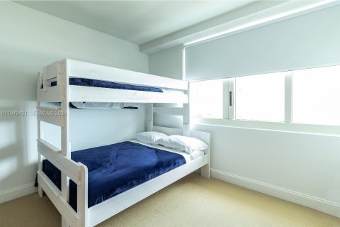 Copropriété à louer à Surfside, Floride: 3 chambres, 148.64 m2 № 2153030 - photo 29