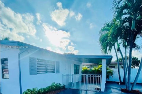 Casa en venta en Miami, Florida, 2 dormitorios, 89.19 m2 № 2008276 - foto 19