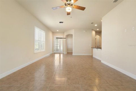 Touwnhouse à vendre à Ormond Beach, Floride: 2 chambres, 140.28 m2 № 2418426 - photo 19