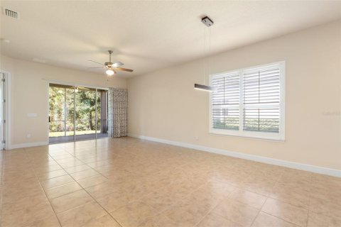 Touwnhouse à vendre à Ormond Beach, Floride: 2 chambres, 140.28 m2 № 2418426 - photo 16