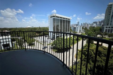 Condominio en venta en Miami, Florida, 2 dormitorios, 86.4 m2 № 1888728 - foto 16
