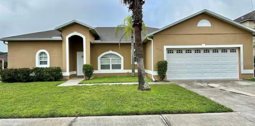 Villa ou maison à Kissimmee, Floride 4 chambres, 162.76 m2 № 2092724