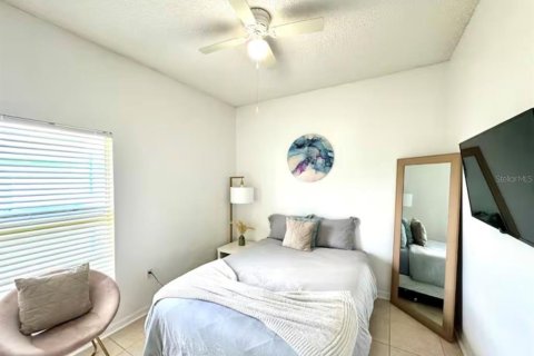 Villa ou maison à louer à Kissimmee, Floride: 4 chambres, 162.76 m2 № 2092724 - photo 5