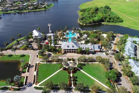 House in Apollo Beach, Florida 4 bedrooms, 271.46 sq.m. № 1822757 - photo 5