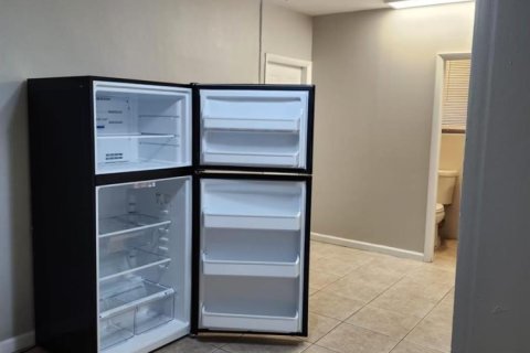 Immobilier commercial à louer à Pembroke Pines, Floride: 1 chambre, 108.14 m2 № 2251909 - photo 7