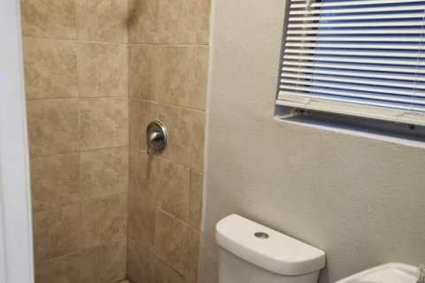 Immobilier commercial à louer à Pembroke Pines, Floride: 1 chambre, 108.14 m2 № 2251909 - photo 4