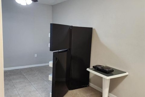 Immobilier commercial à louer à Pembroke Pines, Floride: 1 chambre, 108.14 m2 № 2251909 - photo 6