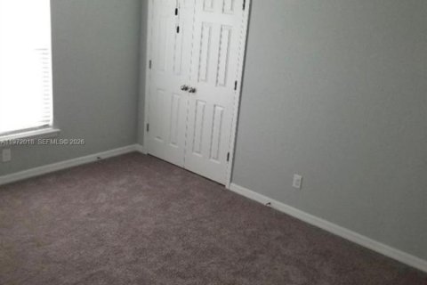 Casa en venta en Cape Coral, Florida, 4 dormitorios, 170.01 m2 № 2032855 - foto 6