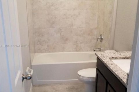 Casa en venta en Cape Coral, Florida, 4 dormitorios, 170.01 m2 № 2032855 - foto 7