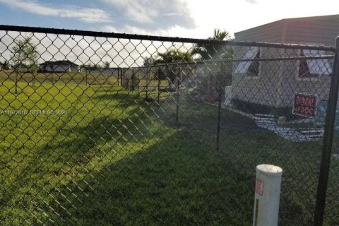 Casa en venta en Cape Coral, Florida, 4 dormitorios, 170.01 m2 № 2032855 - foto 8