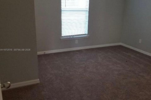 Casa en venta en Cape Coral, Florida, 4 dormitorios, 170.01 m2 № 2032855 - foto 5