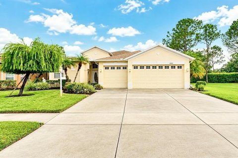 House in New Port Richey, Florida 3 bedrooms, 239.87 sq.m. № 2289840
