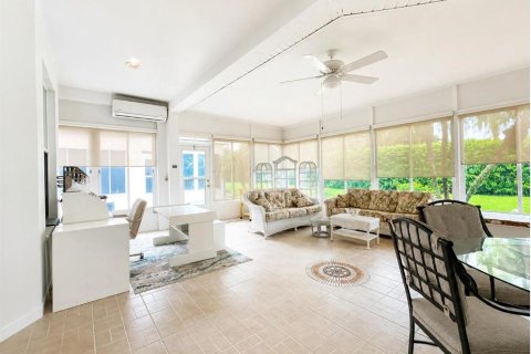 Villa ou maison à vendre à Trinity, Floride: 3 chambres, 239.87 m2 № 2289840 - photo 10