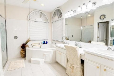 Villa ou maison à vendre à Trinity, Floride: 3 chambres, 239.87 m2 № 2289840 - photo 28