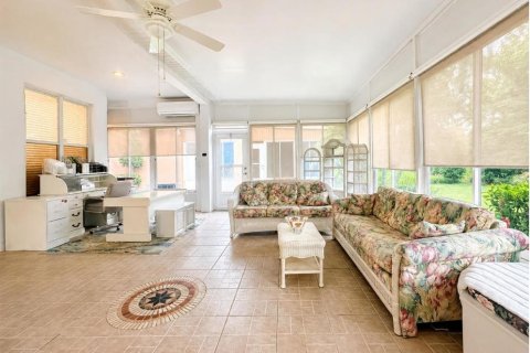 Villa ou maison à vendre à Trinity, Floride: 3 chambres, 239.87 m2 № 2289840 - photo 9
